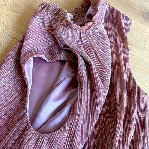 🦄 Eri + Ali (Anthropologie) sleeveless A-line top in mauve - Picture 2 of 9